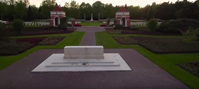 Canadese Begraafplaats Holten / HOLTEN CANADIAN WAR CEMETERY